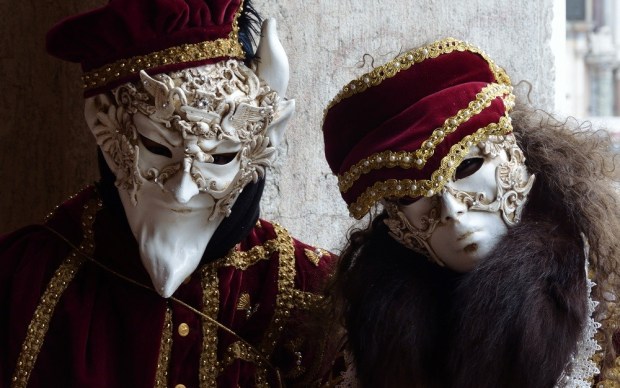Masked couple, Venice carnival