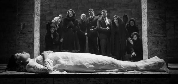 Romeo and Juliet: William Shakespeare